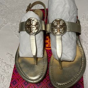 Tory Burch Bryce flat thong sandal metallic gold veg leather